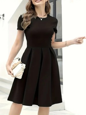 Livizmir Moda Kadın Kısa Kollu Bisiklet Yaka Önden Pile Detaylı Janjan Krep Elbise