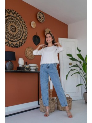 Livizmir Moda Beyaz Püskül Detaylı Bluz