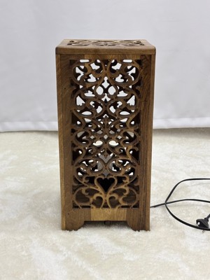 Feyza Design El Oyma Ahşap Abajur, Dekoratif ve Zarif Tasarım 20X20X40 cm
