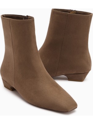 Limoya Grace Vizon Süet Kısa Topuklu Küt Burunlu Kadın Bot