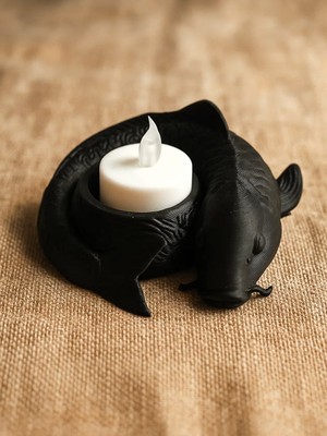 Koi Balığı Şeklinde Mumluk