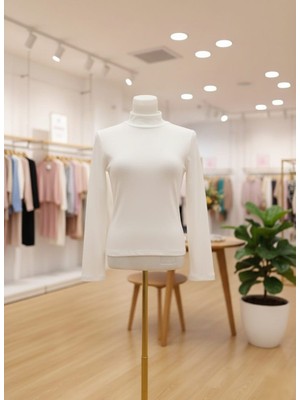 Yarım Balıkçı Yaka  Uzun Kollu Düz Kesim Kadın Bluz