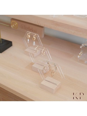 Modern Pleksi Altıgen Küpelik ve Akrilik Ahşap Stand Seti