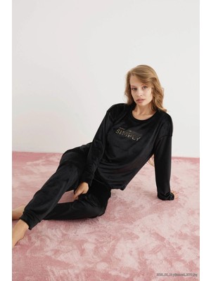 Pijamoni Kadın Yumuşak Kadife Bisiklet Yaka Siyah Pijama Takımı