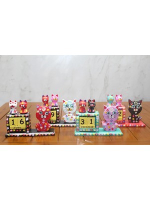 Just Cheap Store Ahşap Kedili Takvim Orta Boy