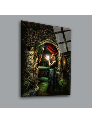 Işığı Tutan Kadın Karışık Cam Tablo PCT0059