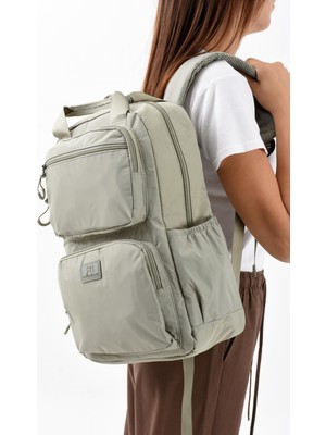 571 Collections Çanta Ultra Hafif Çok Bölmeli Büyük Boy Sırt Çantası(Su Geçirmez, Notebook, Laptop)