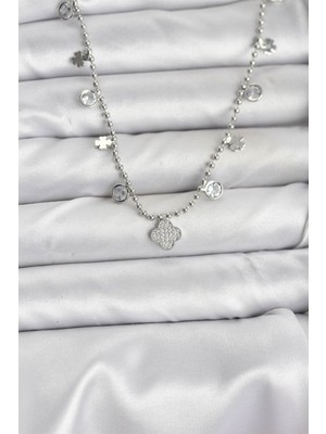 Stillove Pirinç Gümüş Renk Yonca Model Kadın Kolye