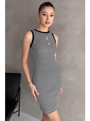 Rabi Shine Kadın Halter Yaka Çizgili ve Düz Mini Elbise