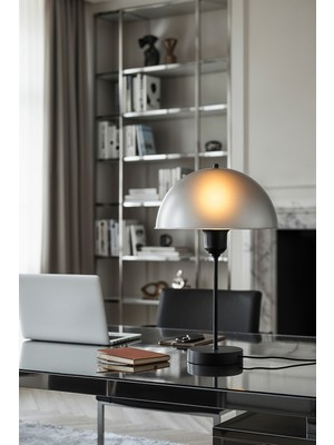 Roma Abajur Siyah Ayak - Siyah Kuka / Füme Şapka