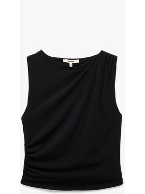 Koton Krep Kumaş Slim Fit Drape Detaylı Bisiklet Yaka Kolsuz Bluz