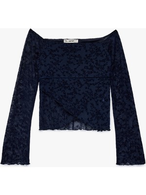 Koton Uzun Ispanyol Kollu Slim Fit Omzu Açık Tül Dantelli Tişört