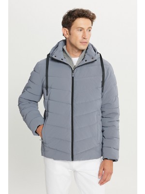 Standart Fit Normal Kesim Dik Yaka Kapüşonlu Yan Cepli Kaban