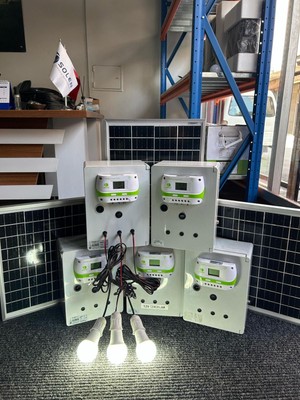 Güneş Enerjili 12 V Çıkışlı Aydınlatma Paketi