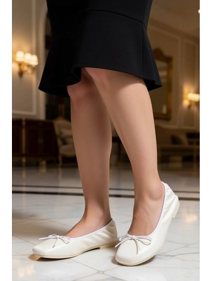 Benerly Kadın Düz Yaka Bağcıksız Babet Poliüretan Fonksiyonel Dayanıklı Kaliteli Konforlu Şık