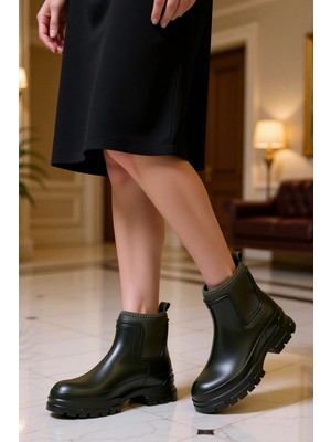 Benerly Kadın Yuvarlak Burunlu Düz Taban Çekme Bot Polivinil Klorür Fonksiyonel Dayanıklı Şık