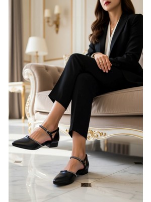 Benerly Kadın Düz Babet Sivri Burun Bilekten Bağlı Taş Detaylı Suni Deri Fonksiyonel Dayanıklı Şık