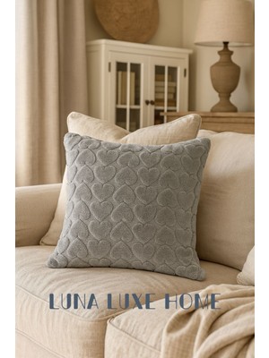 Luna Luxe Home Özel Tasarım Kalp Desenli Dekoratif Peluş Kırlent Kılıfı
