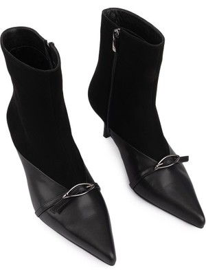 Emel Ayakkabı Hakiki Deri Sivri Modern Rahat Kalıp Bot Siyah 9839