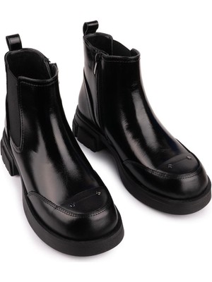 Emel Ayakkabı Hakiki Deri Düz Sade Rugan Bot Siyah 139128