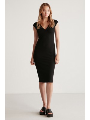 Ethiquet Octavıa Kadın Esnek Kumaşlı Süprem Vücudu Tamamen Saran Yırtmaçlı Derin V Yaka Kısa Kollu Siyah Elbi