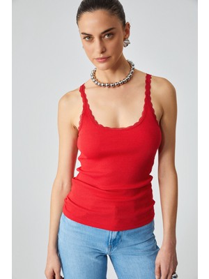 Ethiquet BARRY Kadın Regular Fit Normal Kalıp Pamuklu Dantel Detalı İnce Askılı Oyuk Yaka Kırmızı Atlet