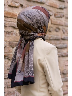 Vissona Lüks Medine Ipeği Leopar Desenli Vizon - Taba Renkli 75X195 Kırışmaz Şal Moss Krep Dikiş Tipi Italyan Dikişli