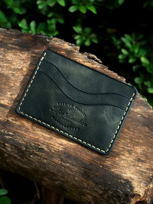 Kalkan Deri El Yapımı Italyan Deri 5 Bölmeli Kartlık – Organik Dikişli – Minimal Tasarım Cüzdan