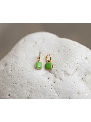 Çelik Takı Yeßil Mineli Kare Sallantılı Çelik Halka Küpe