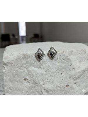 Çelik Takı Kapitone Örgü Desen Baklava Dilimi Çelik Küpe