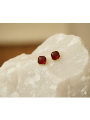 Çelik Takı Bordo Kare Kesim Gold Çelik Küpe