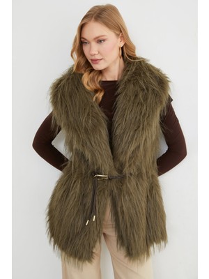 FullaModa Kemer Detaylı Suni Kürk Yelek