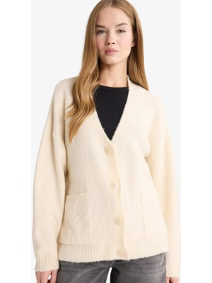 DeFacto Oversize Geniş Kalıp V Yaka Hırka E8271AX25WN