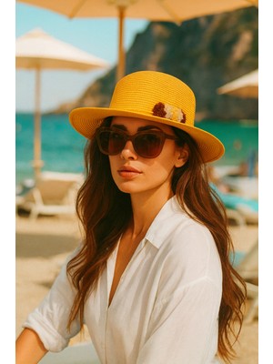 Kadın Ponpon Aksesuarlı Hasır Şapka Hardal
