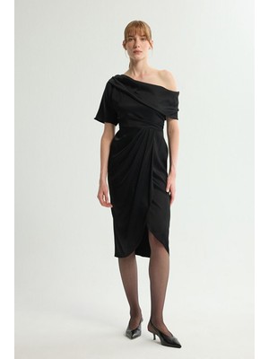 Love My Body Tek Omuz Saten Elbise Siyah 124L9656000