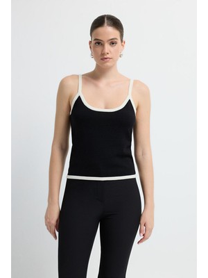 Adl Biye Detaylı Askılı Triko Bluz Siyah 11545370000