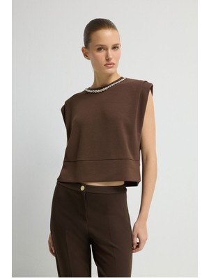 Adl Yakası Taşlı Kolsuz Bluz Kahve 11546059000