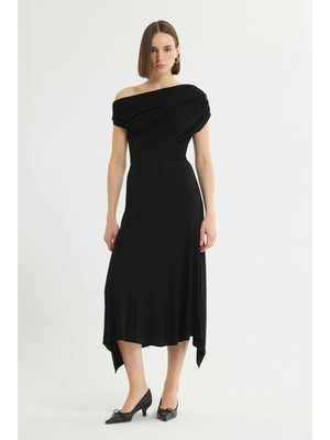 Love My Body Örme Tek Omuz Volanlı Elbise Siyah 124L9410002