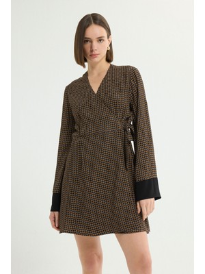 Love My Body Bağlamalı Anvelop Desenli Elbise Tarçın 124L9776000