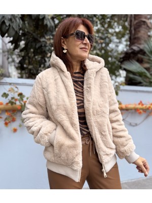 Denizege Butik Kadın Italyan Kapüşonlu Suni Kürk Mont Bej