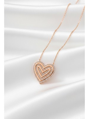 Çekirdek Jewelry 925 Ayar Gümüş Desenli Kalplı Kolye
