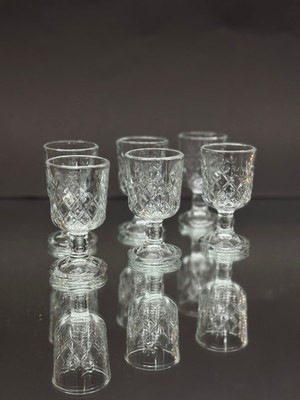 KirLinova Prizma Desenli Cam 6’lı Kahve Yanı Seti – Cam Kahve Yanı Sunum