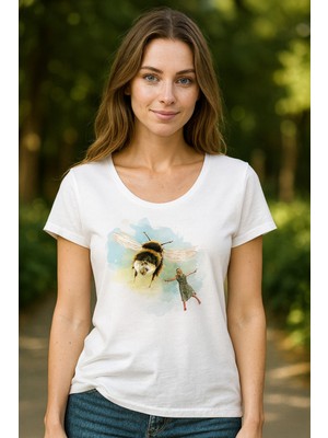 Avoria Doğa Dostu Organik Pamuk Arı Baskılı Bisiklet Yaka Kadın Tişört – Beyaz