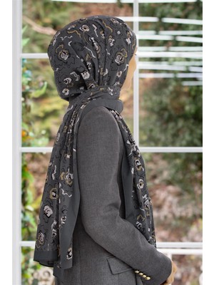 Vissona Lüks Medine Ipeği Çiçekli Füme - Bej  Renkli 75X195 Kırışmaz Şal Moss Krep Dikiş Tipi Italyan Dikişli