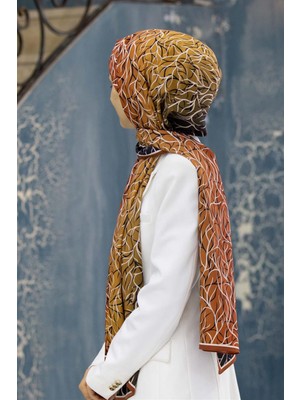 Vissona Lüks Medine Ipeği Geometrik Desenli Taba Renkli 75X195 Kırışmaz Şal Moss Krep Dikiş Tipi Italyan Dikişli