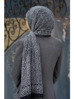 Vissona Lüks Medine Ipeği Leopar Desenli Gri Renkli 75X195 Kırışmaz Şal Moss Krep Dikiş Tipi Italyan Dikişli