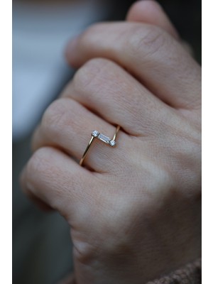 Yenigün Kuyumculuk 14 Ayar Altın Ince Baget ve Tek Taşlı Çıtır Yüzük