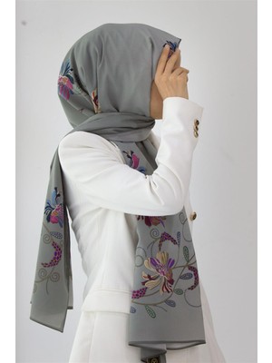 Vissona Lüks Medine Ipeği Çiçek Desenli Lila - Gri Renkli 75X195 Kırışmaz Şal Moss Krep Dikiş Tipi Italyan Dikişli