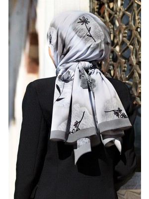 Vissona Lüks Medine Ipeği Fırça Dokulu Çizgi Çiçek Desenli Gri Renkli 75X195 Kırışmaz Şal Moss Krep Dikiş Tipi Italyan Dikişli