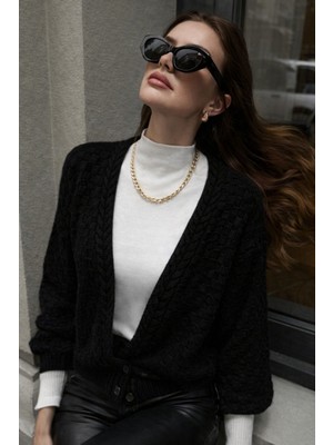 We&Me Kadın Alttan 6 Düğmeli Crop Hırka